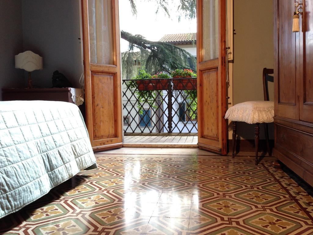 Cosetta Guest House เชร์ตาลโด ห้อง รูปภาพ