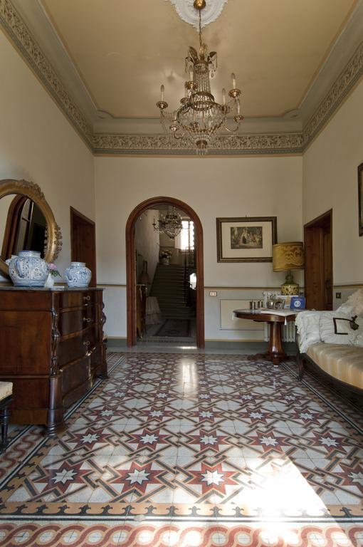 Cosetta Guest House เชร์ตาลโด ภายนอก รูปภาพ