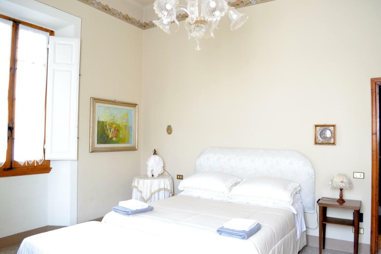 Cosetta Guest House เชร์ตาลโด ภายนอก รูปภาพ
